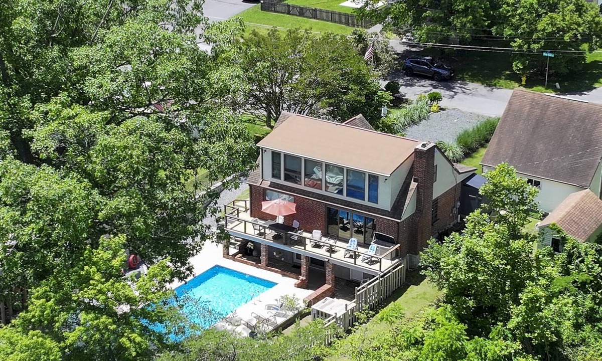 Arnold House | Waterfront Home w Pool, Pier & Parking Mins to Annapolis