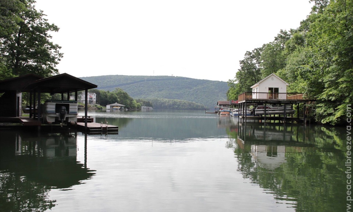 Huddleston House | Waterfront Retreat with Kayaks, Dock & Family Fun in Serene Cove!