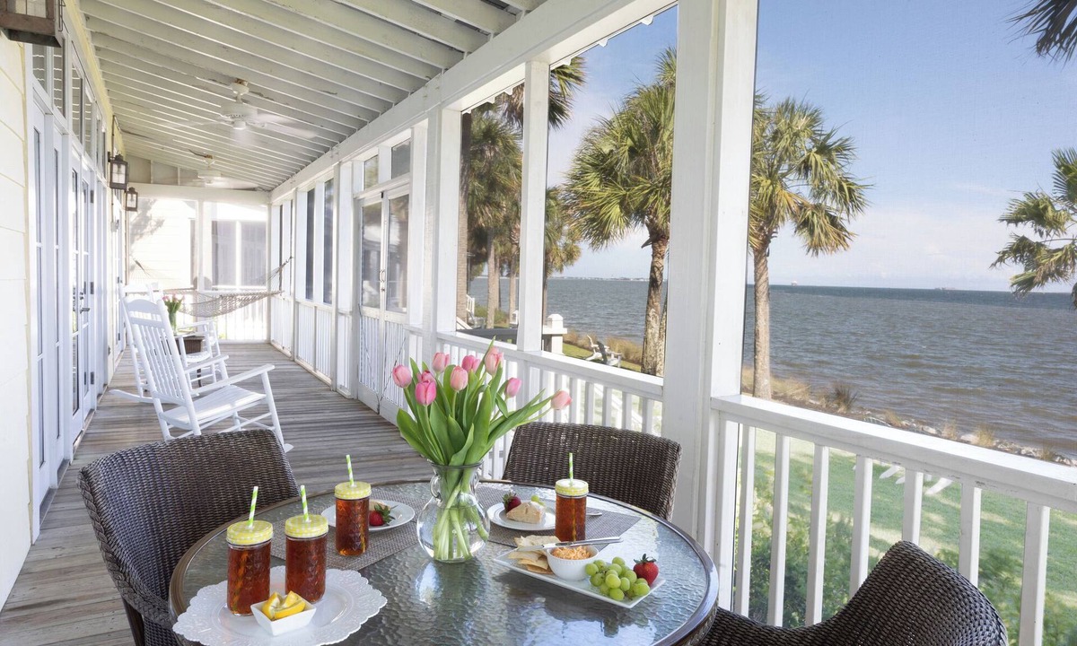 Charleston Cottage | Waterfront View w/pool Cottage - Min from Downtown!