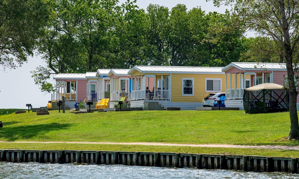Coinjock Cottage | Waterview Cabin on Currituck Sound - Great Campground Amenities (WV90)