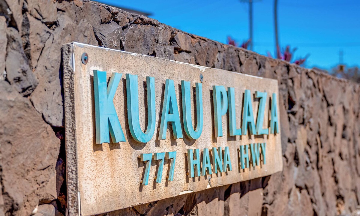 Kuau Condo | Welcome to Paradise! Paia is Maui's hidden gem. Windsports, shopping, & dinning