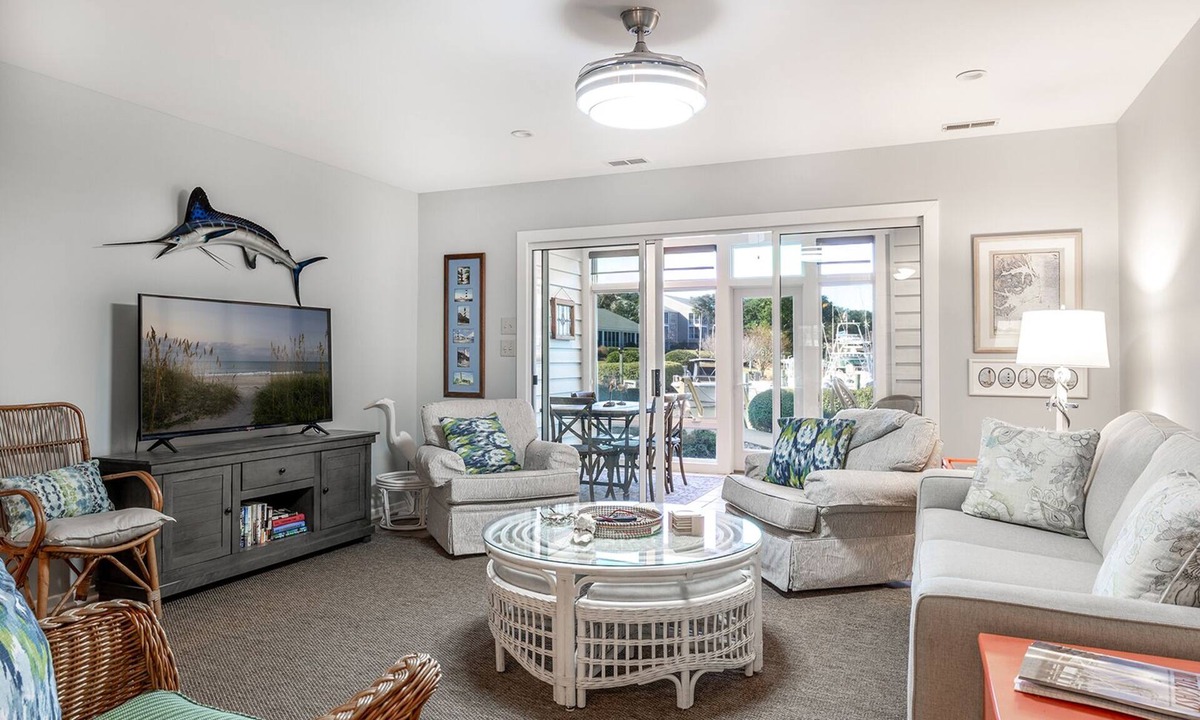 Pine Knoll Shores Condo | Westport B-4, Soundfront Condo in Pine Knoll Shores, NC!