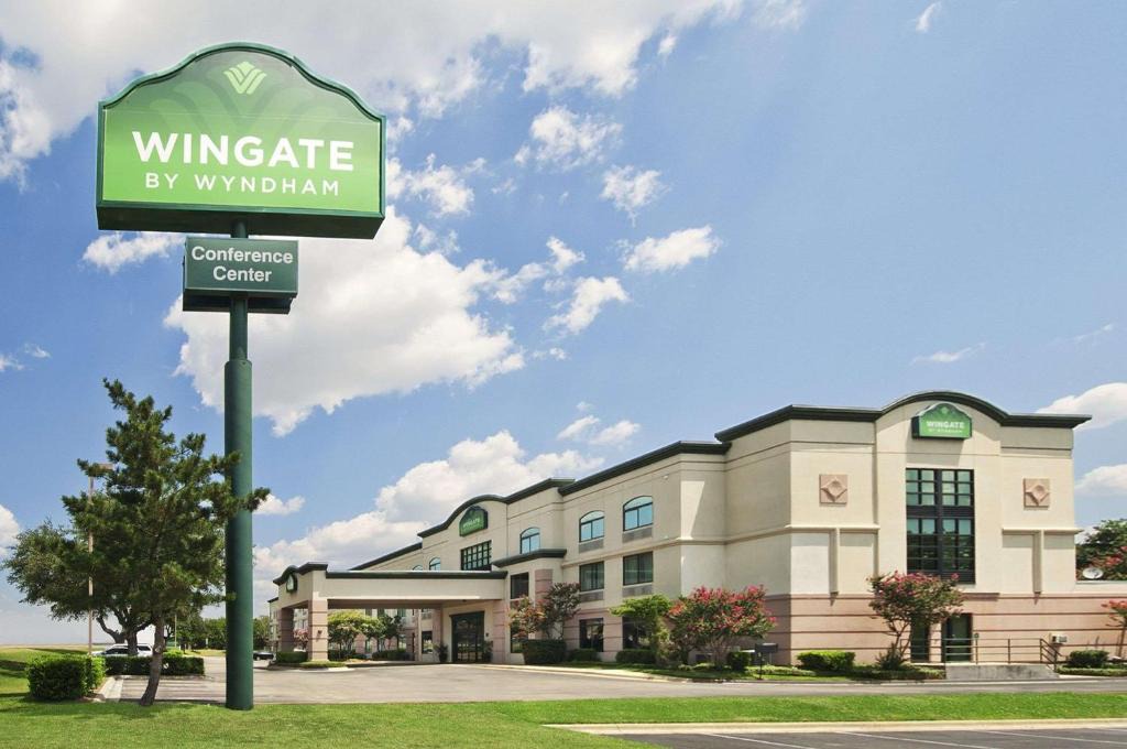 Round Rock Hotel | Wingate by Wyndham and Williamson Conference Center