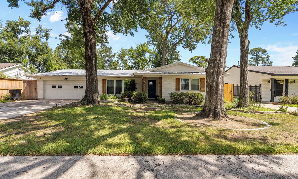 Memorial House | With pool-Spacious 3-bedroom home in center Houston