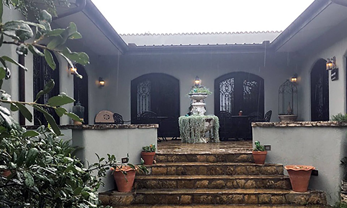 Hays County Cottage | Wizard's Guest Cottage