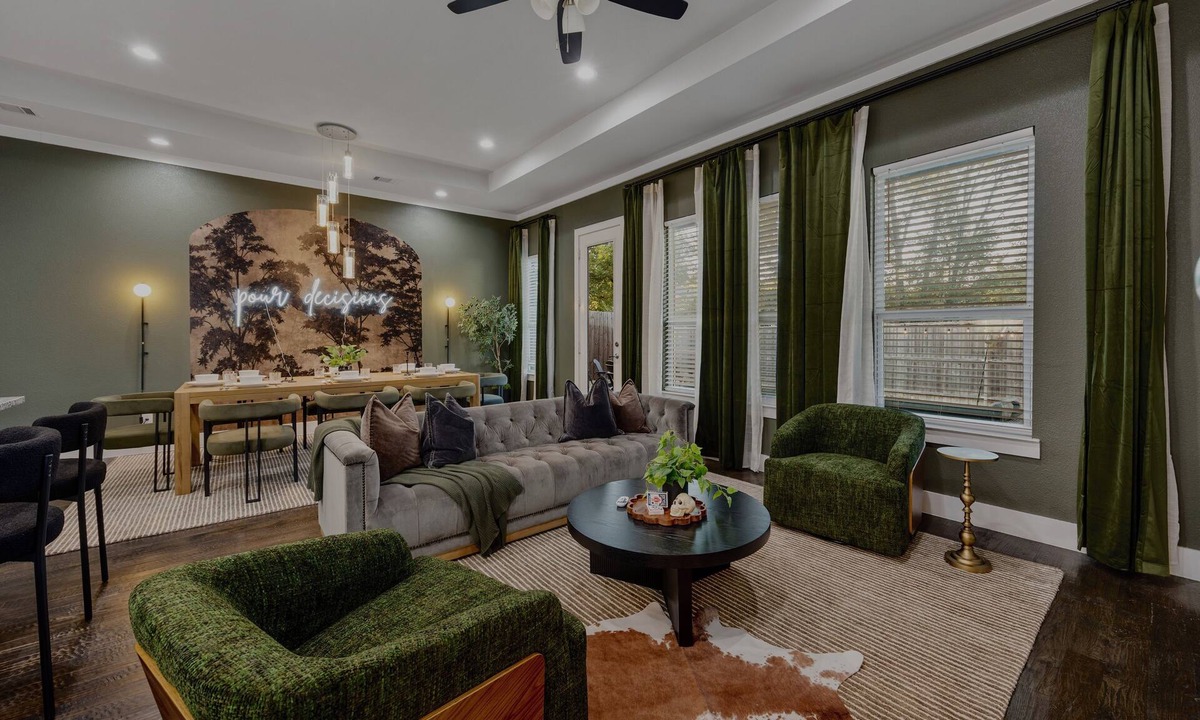 West Dallas House | World Cup 2026 HQ, Sleeps 8, Fire Pit & Backyard, 20 Min to Stadium