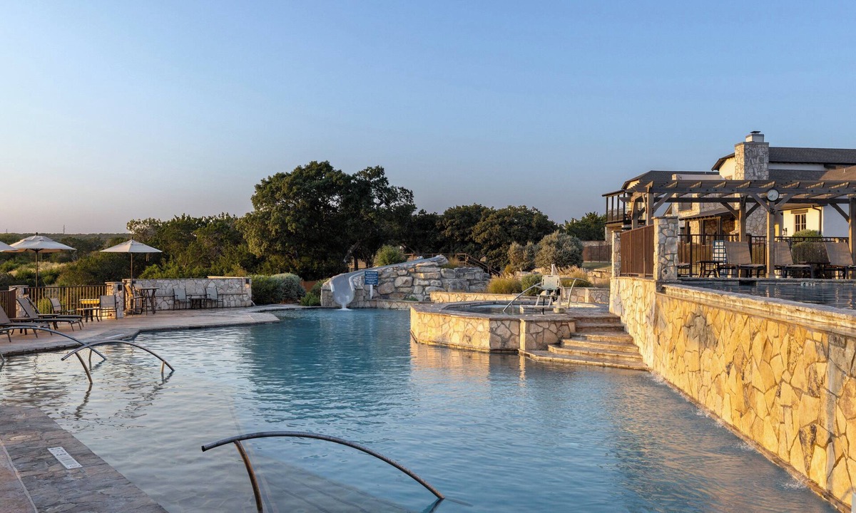 Ingram Hotel | WorldMark Hunt - Stablewood Springs Resort