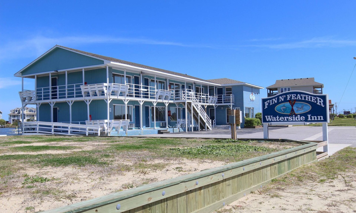 Nags Head Apartment | Wren Watch 1 Queen Regular Fin N Feather