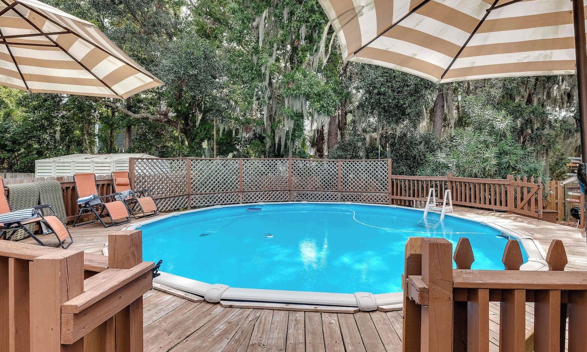 Savannah House | Year-Round Pool & BBQ, 10 Miles to Tybee Island