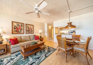 1-bedroom condo, short walk to Kamaole Beach - Great Fall 2025 rates!