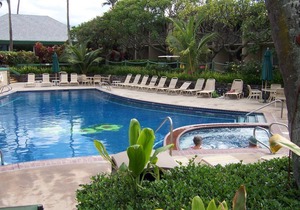 160 Ten Star Reviews out of 160, AMAZING, Maui Magic, A206 with AC, BEACHFRONT