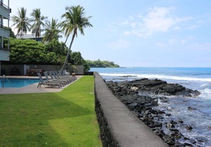 306-AirCon. Upgraded Corner Unit w/Expansive Ocean Views and Extra Large Lanai.