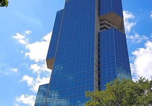 4-Star Hotel ∙ Hilton Alexandria Mark Center