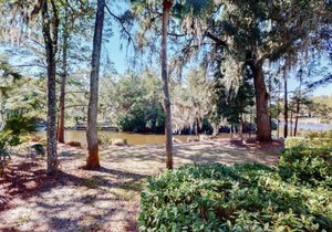 7611 Huntington Villas
