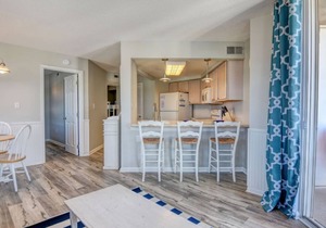 Adorable Updated Oceanfront Condo on the top floor!