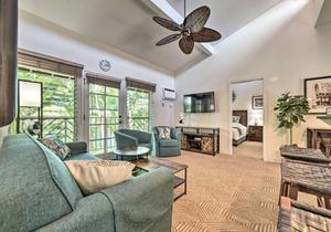 Alluring Lahaina Condo with Walkable Location!