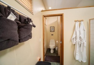 Aloha Aku CoCoPalm Suite - Experience Tropical Bliss