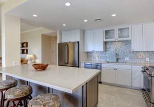 Amazing Remodeled Oceanfront Escape – Makena Surf F-202 with Spectacular Views!