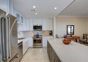 Amazing Remodeled Oceanfront Escape – Makena Surf F-202 with Spectacular Views!