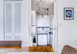 Beachfront Condo W/Unbeatable Ocean Views! Floor To Ceiling Windows & Lanai!