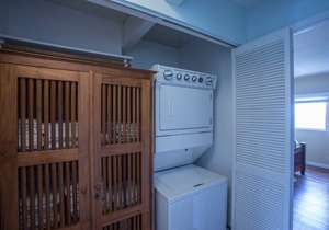 Beautiful Ocean View One Bedroom Condo Bordering Golf Course w/AC in Bedroom!