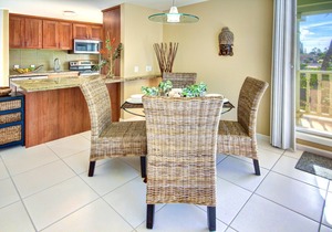 Bright Corner Oceanfront Unit with Stunning Sunsets