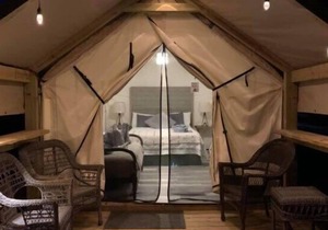 Cabin at Son's Blue River Camp! Stay here & enjoy the gorgeous San Marcos River!