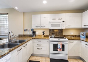 🏖️Concierge Included | Ocean View | Walk to Beach! | Cental AC