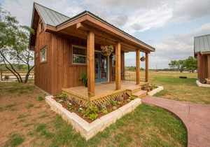Country Tiny House - 10min to Silos at Magnolia (#3)