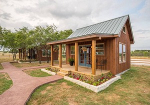 Country Tiny House - 10min to Silos at Magnolia (#6)