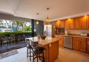 Ground-Floor Condo | Across from Kamaole Beach III | Spacious w/large Lanai
