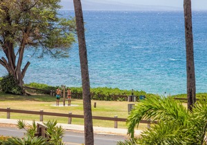 Ground-Floor Condo | Across from Kamaole Beach III | Spacious w/large Lanai