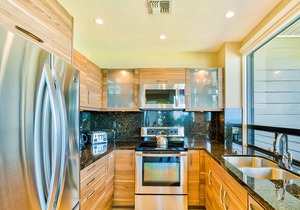 Ground-Floor, Ocean-View Haven with Lanai, Tennis, Resort Pool, and Beach Access
