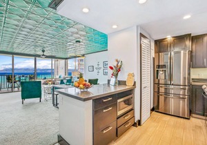 Hawaii Life Rentals - Kahana Ocean Front