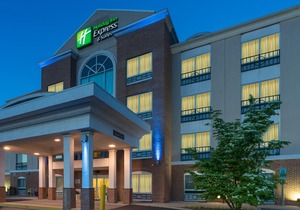 Holiday Inn Express Hotel & Suites Woodbridge, an IHG Hotel