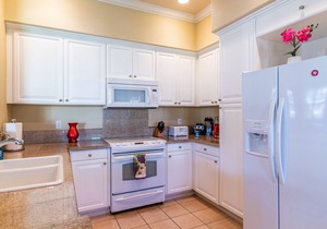(JL) Luxurious 3 Bedroom, 3 Bath Townhome with 2 Car Garage in Ko Olina's Coconut Plantation