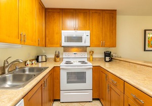 Kamaole Sands #8-104 Ground Floor, Easy Access to World-Class Beach, Sleeps 4