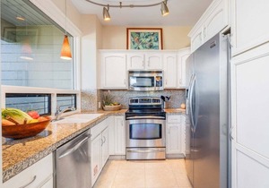 KBV 33G2 Renovated 1BD OceanFront Villa w Pool AC