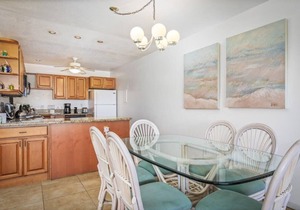 Keauhou Punahele B-107 Ground Floor, Spacious Lanai, Personal BBQ, VERY Quiet