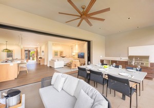 KLVR welcomes you to Luana Villa 13B, Oceanfront Resort, short walk to the beach