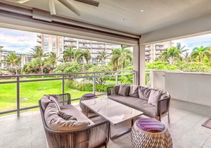 KLVR welcomes you to Luana Villa 13D, Oceanfront Resort, short walk to the beach