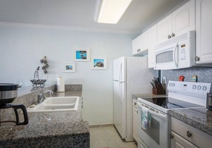 Kona Reef A-24 - True Oceanfront Condo