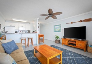 Kona Reef A-24 - True Oceanfront Condo