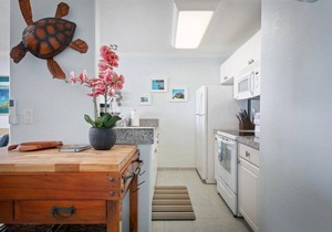 Kona Reef A-24 - True Oceanfront Condo
