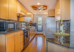 *Lauloa 304* Maui Prime Oceanfront Condo, A/C!
