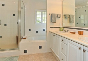 Luxurious 3 Bedroom, 3 Bath Townhome with 2 Car Garage in Ko Olina's Coconut Plantation