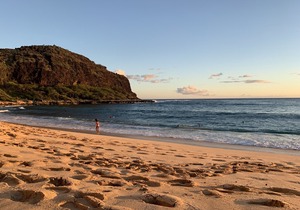 Makaha Beach Cabanas in Waianae