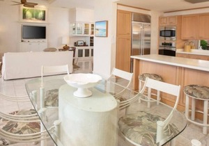 Makena Surf | C105 | Beachfront Resort