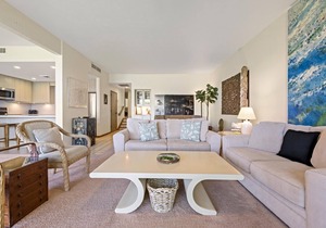 Makena Surf | E105 | Beachfront Resort