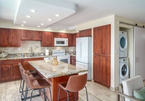 Maui Parkshore 307 - Stunning Ocean View 2bd/2ba Overlooking Kamaole III Beach